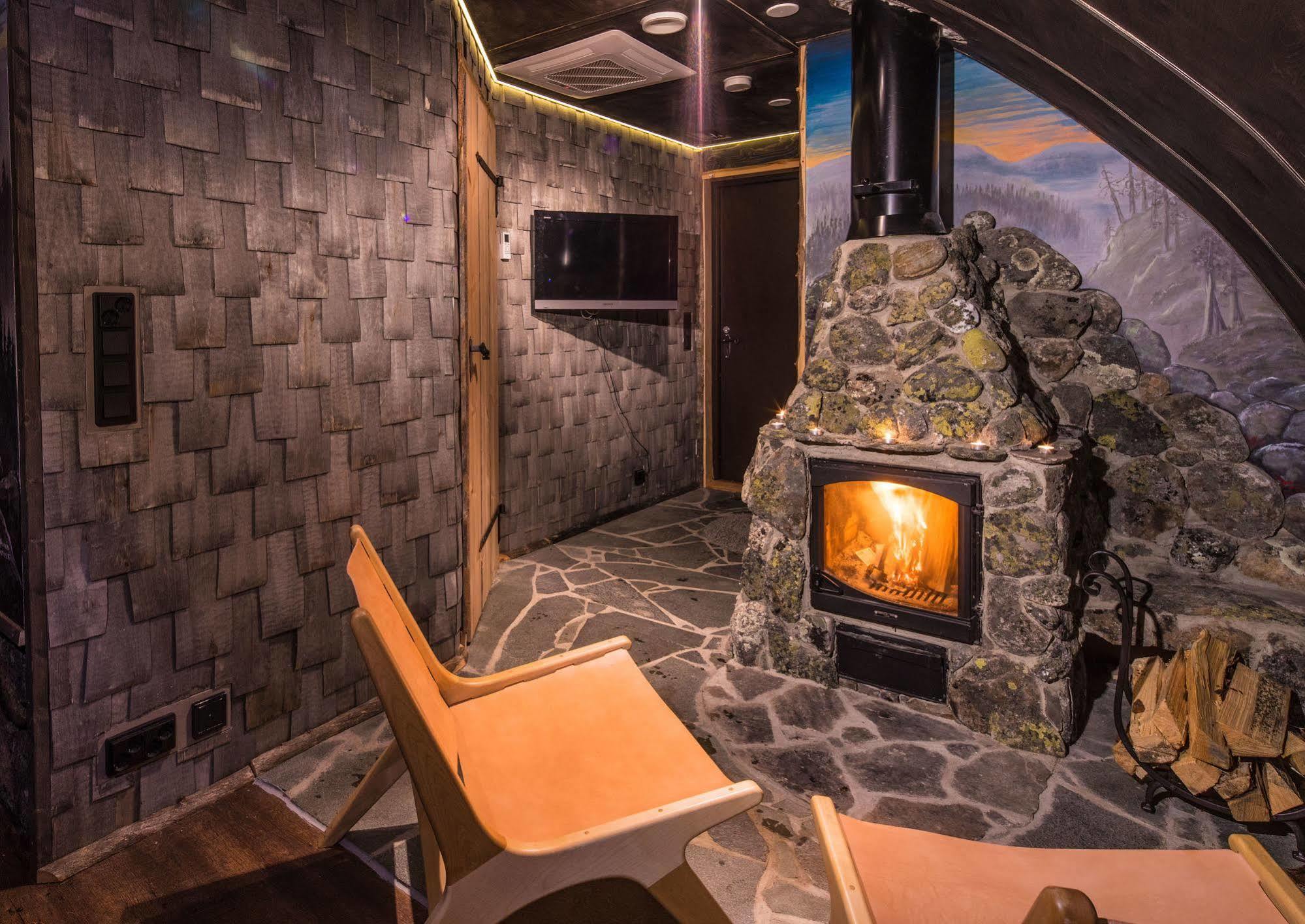 Lapland Northern Lights Hotel Ilveslinna Ranua Bagian luar foto